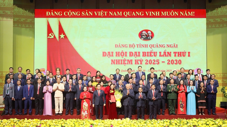 Đưa Quảng Ngãi trở thành tỉnh phát triển khá, một cực tăng trưởng quan trọng của khu vực miền Trung - Tây Nguyên