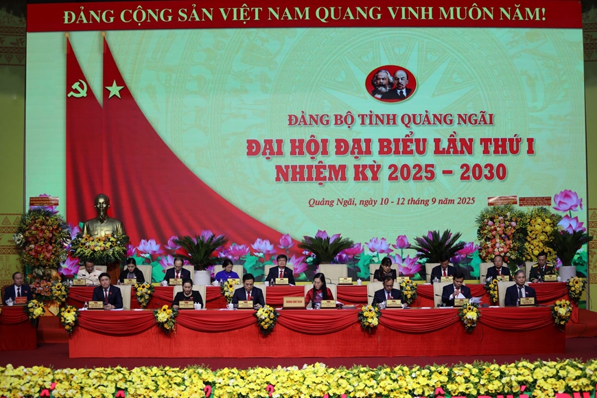 Đưa Quảng Ngãi trở thành tỉnh phát triển khá, một cực tăng trưởng quan trọng của khu vực miền Trung - Tây Nguyên