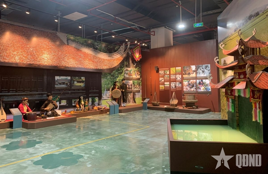 Khám phá văn hóa các dân tộc Việt Nam tại triển lãm thành tựu đất nước