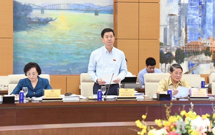 Chủ tịch Quốc hội Trần Thanh Mẫn chủ trì Phiên họp thứ hai Hội đồng Bầu cử quốc gia