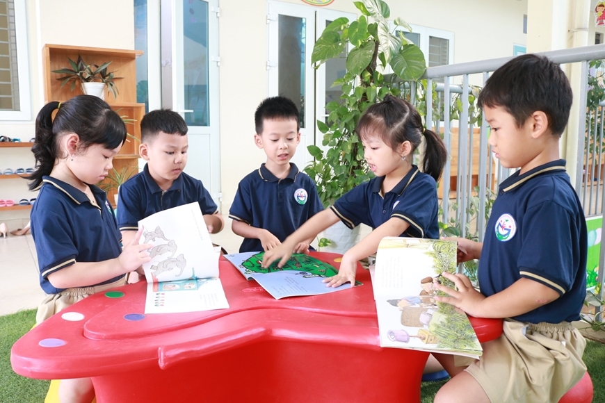 Thống nhất một bộ sách giáo khoa trên toàn quốc ngay từ năm học tới