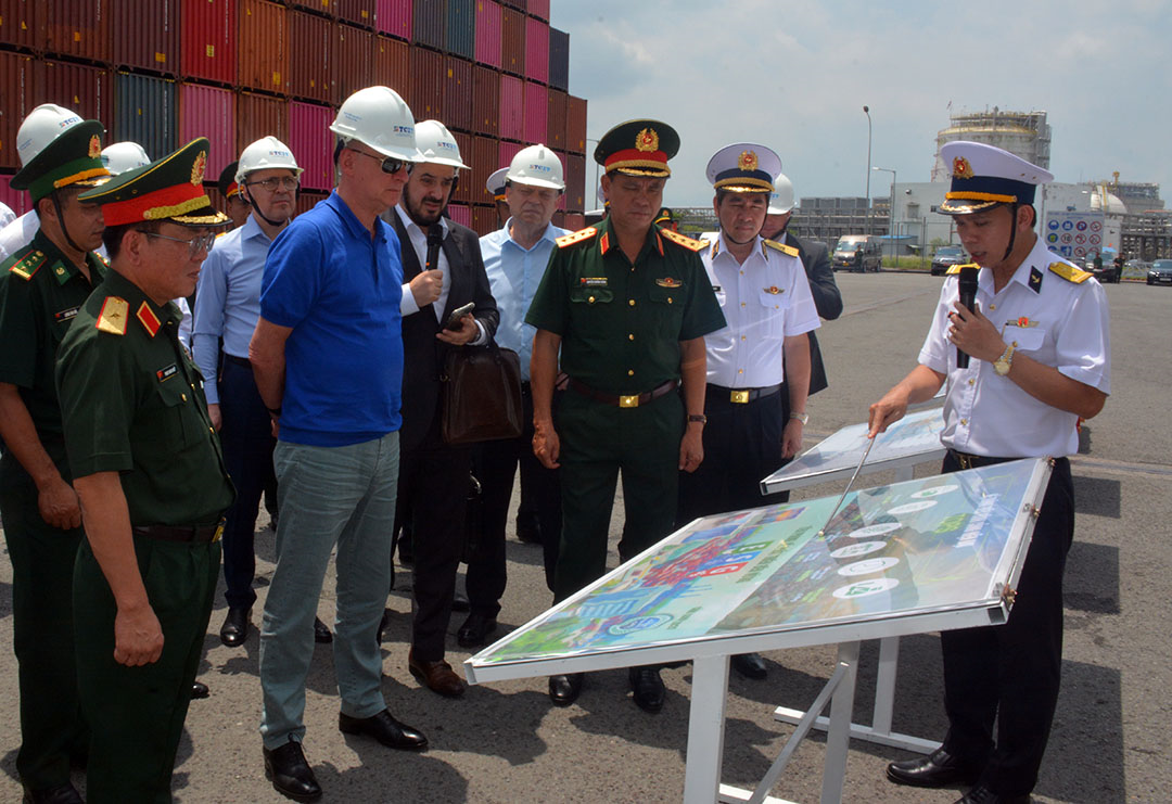 Đoàn Trợ lý Tổng thống Nga thăm Tổng công ty Tân Cảng Sài Gòn và Tổng công ty Ba Son

