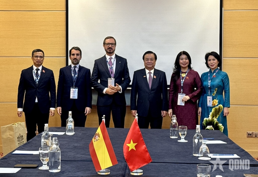 Phó chủ tịch Quốc hội Lê Minh Hoan gặp Phó chủ tịch thứ nhất Thượng viện Tây Ban Nha