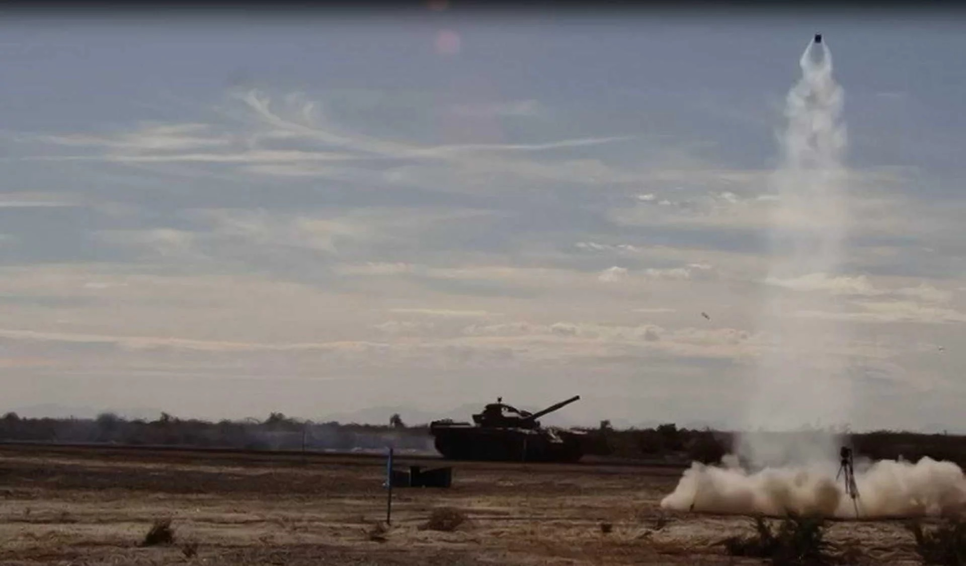 Quân sự thế giới hôm nay (22-9): Mỹ sản xuất vũ khí chống tăng tấn công đột nóc XM204