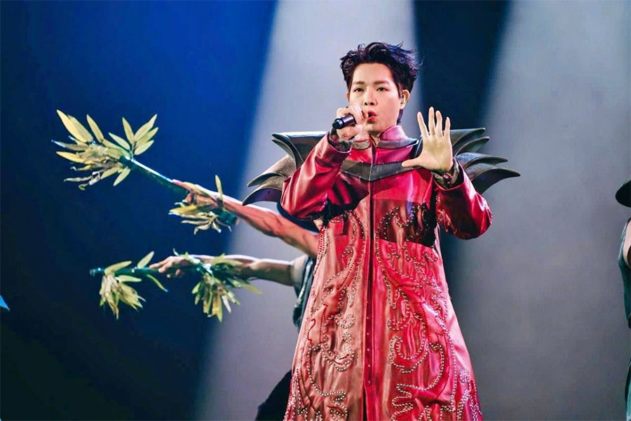 Thủ tướng gửi thư chúc mừng ca sĩ Đức Phúc giành ngôi Quán quân Cuộc thi âm nhạc quốc tế Intervision 2025