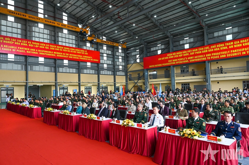 Bộ Quốc phòng xuất quân Bệnh viện Dã chiến cấp 2 số 7 và Đội Công binh 4 làm nhiệm vụ gìn giữ hòa bình Liên hợp quốc