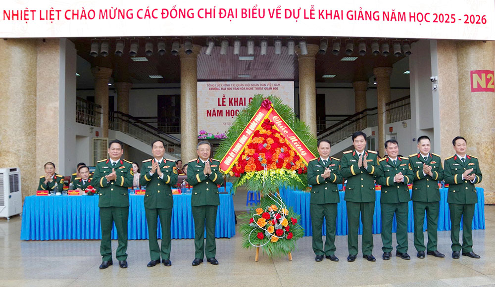 Giữ vững vị thế nhà trường đào tạo văn hóa, nghệ thuật hàng đầu của Quân đội và đất nước