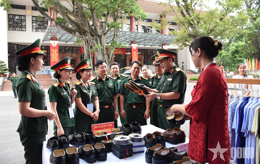 Thượng tướng Trương Thiên Tô kiểm tra công tác chuẩn bị Đại hội Thi đua Quyết thắng toàn quân lần thứ XI