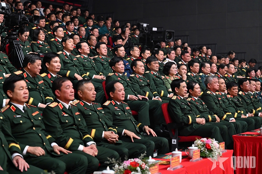 Đại tướng Phan Văn Giang dự giao lưu điển hình tiên tiến “Những ngôi sao Quyết thắng”