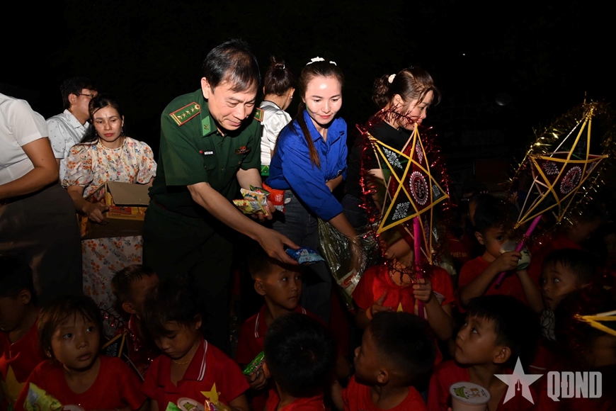 Chương trình “Biên cương - Đêm hội trăng rằm” năm 2025 tại biên giới Lai Châu