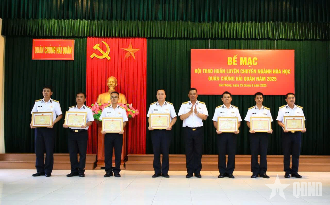 Bế mạc Hội thao huấn luyện chuyên ngành hóa học Quân chủng Hải quân năm 2025