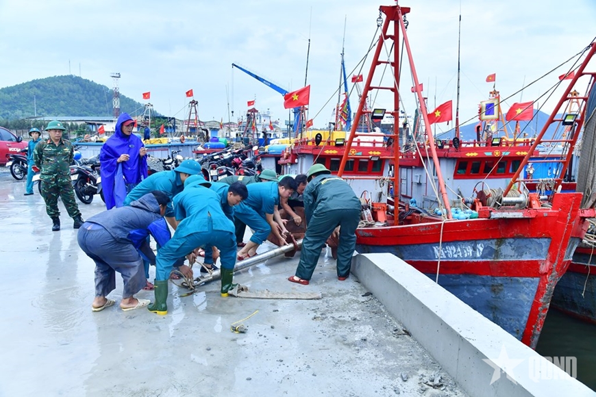 Bộ Chỉ huy Quân sự tỉnh Nghệ An chủ động ứng phó bão số 10