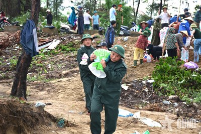 Gallery - 	Huy động tổng lực, sẵn sàng trước bão lớn; bão số 10 (Bualoi)