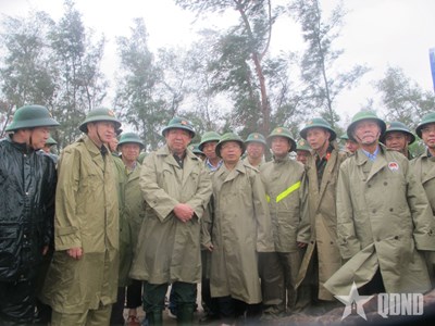 View - 	Bộ Quốc phòng kiểm tra công tác ứng phó bão số 10 tại Nghệ An, Hà Tĩnh