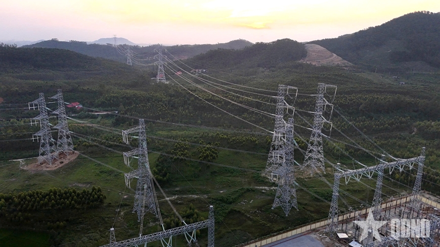 Đóng điện thành công Dự án Đường dây 500kV Lào Cai-Vĩnh Yên