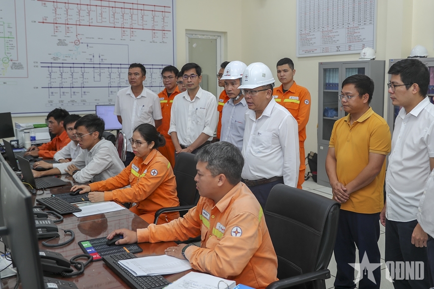 Đóng điện thành công Dự án Đường dây 500kV Lào Cai-Vĩnh Yên