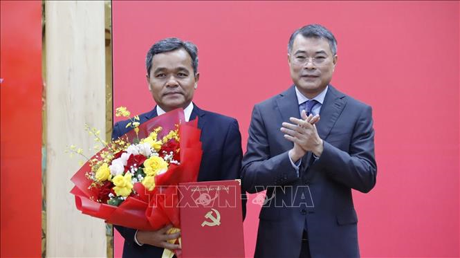 Đồng chí Hồ Văn Niên giữ chức Bí thư Tỉnh ủy Quảng Ngãi

