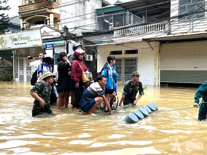 Công điện 185/CĐ-TTg: Huy động tối đa lực lượng, khẩn trương khắc phục hậu quả bão và mưa lũ