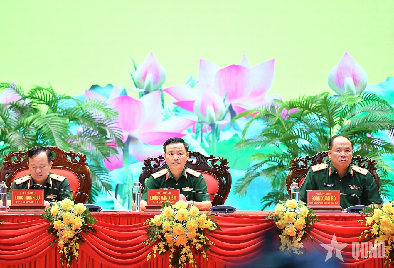 “Quân khu 3 - 80 năm truyền thống vẻ vang”