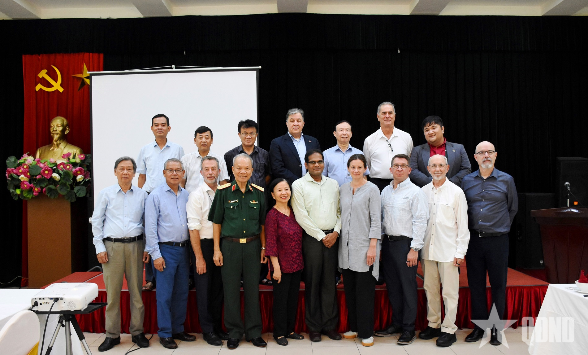 Tăng cường hợp tác trong công tác tìm kiếm hài cốt liệt sĩ