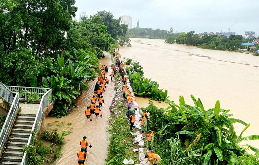 Thời tiết hôm nay (9-10): Cảnh báo lũ quét ở vùng núi Bắc Bộ