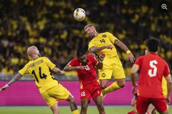 Tin thể thao (8-10): AFC xác nhận án phạt với bóng đá Malaysia