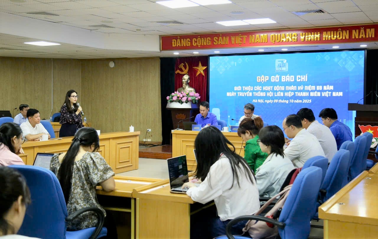 Nhấn vào ảnh để phóng to Nhiều hoạt động kỷ niệm 69 năm Ngày truyền thống Hội Liên hiệp Thanh niên Việt Nam