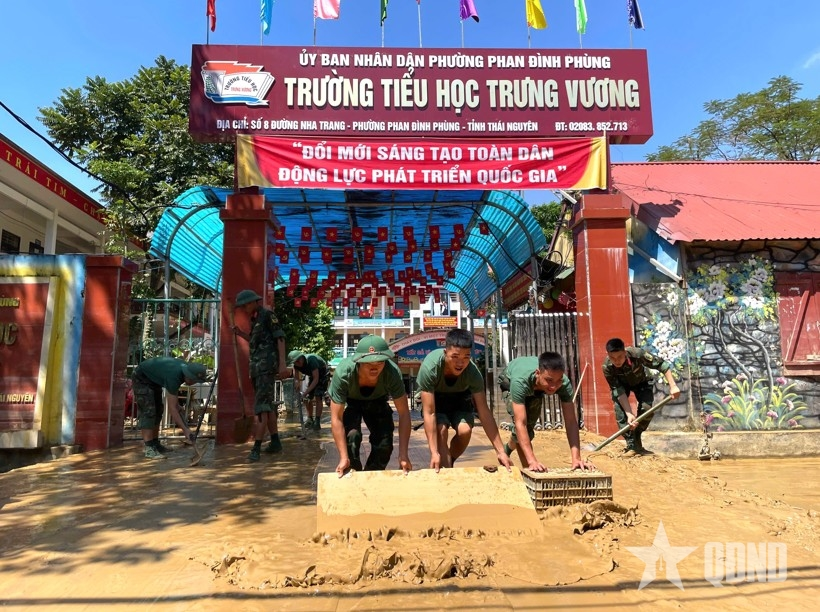 Tập trung hỗ trợ tối đa người dân bị thiệt hại do bão, lũ, thiên tai