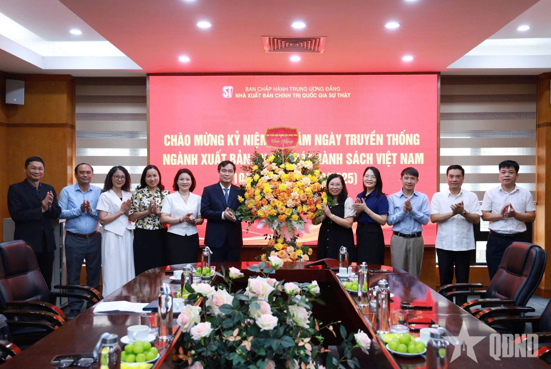 Ban Tuyên giáo và Dân vận Trung ương chúc mừng Ngày truyền thống ngành xuất bản