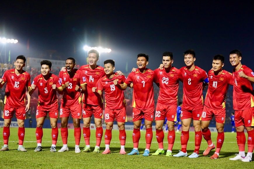 Tin thể thao (10-10): Đội tuyển Việt Nam thăng hạng, Man Utd bị rao bán