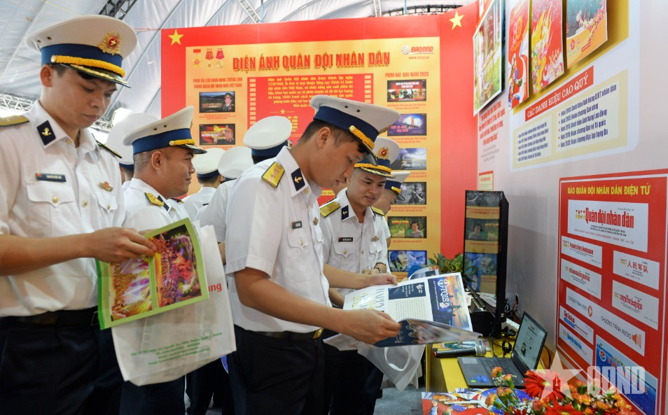 Tự hào là cộng tác viên Báo Quân đội nhân dân