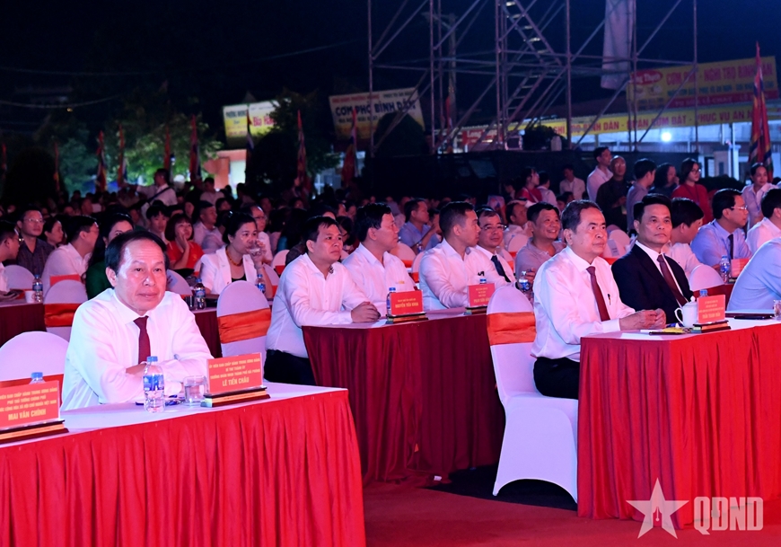 Chủ tịch Quốc hội Trần Thanh Mẫn dự Lễ tưởng niệm 725 năm ngày mất của Anh hùng dân tộc Trần Hưng Đạo