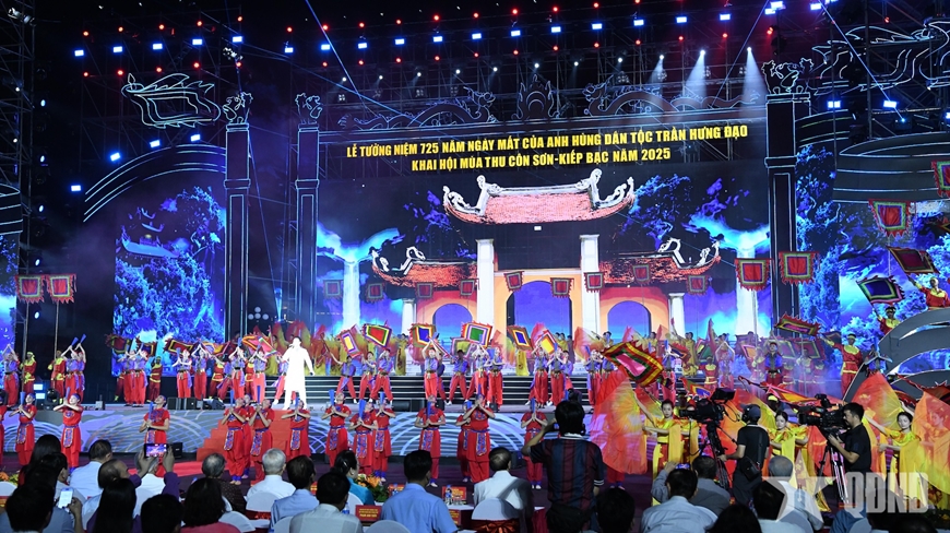 Chủ tịch Quốc hội Trần Thanh Mẫn dự Lễ tưởng niệm 725 năm ngày mất của Anh hùng dân tộc Trần Hưng Đạo