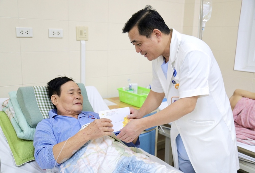 Bệnh viện K: Hỗ trợ 235 bệnh nhân ung thư đang điều trị, chịu ảnh hưởng bởi bão lũ