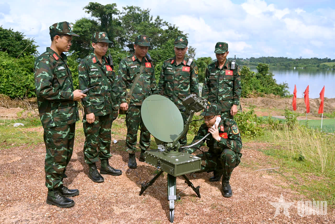 Giữ “mạch máu” thông tin vững chắc