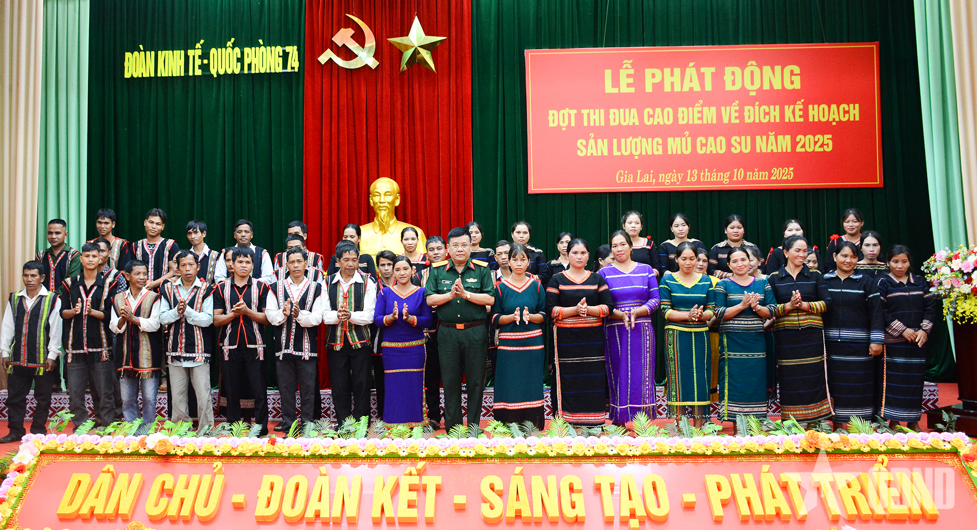 Đoàn Kinh tế - Quốc phòng 74: Phấn đấu có ít nhất 5 đơn vị hoàn thành vượt chỉ tiêu kế hoạch sản lượng mủ cao su năm 2025