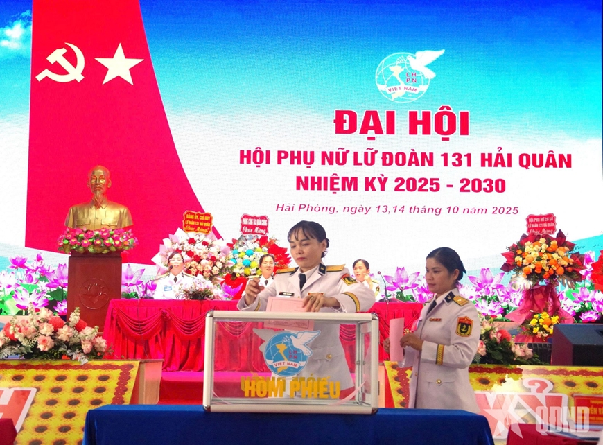 Xây dựng người phụ nữ Lữ đoàn 131 Hải quân “bản lĩnh, trí tuệ, kỷ cương, nhân ái”