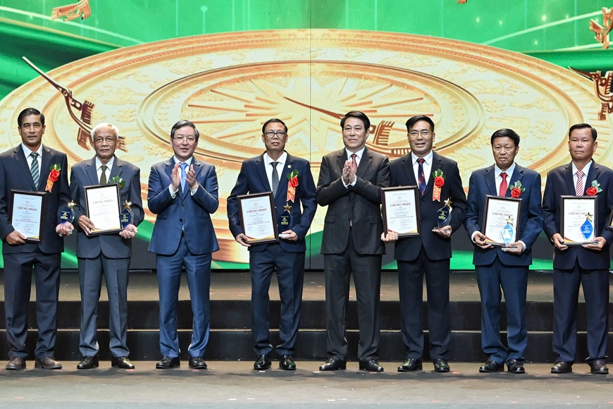 Chủ tịch nước Lương Cường dự Lễ tôn vinh người nông dân và Nhà khoa học của nhà nông xuất sắc