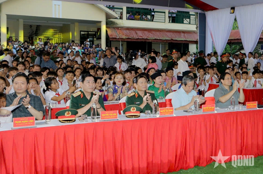 Thủ tướng Phạm Minh Chính dự lễ khởi công Trường nội trú liên cấp Tiểu học và THCS Bát Mọt (Thanh Hóa)
