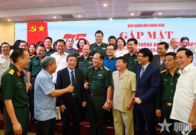 Gallery - 75 năm truyền thống Báo Quân đội nhân dân: Nhà báo - chiến sĩ