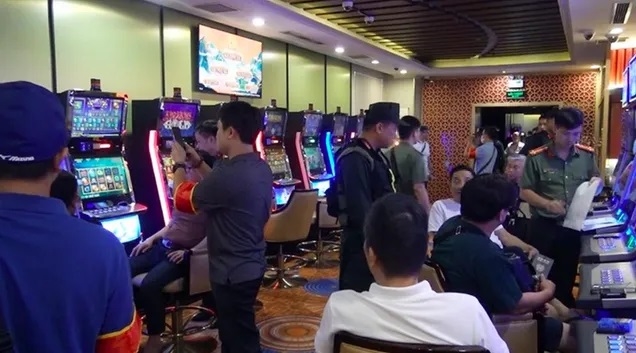 Vụ đ&aacute;nh bạc ngh&igrave;n tỷ ở kh&aacute;ch sạn Pullman H&agrave; Nội: Sẽ x&eacute;t xử sơ thẩm 141 bị c&aacute;o ng&agrave;y 28-10