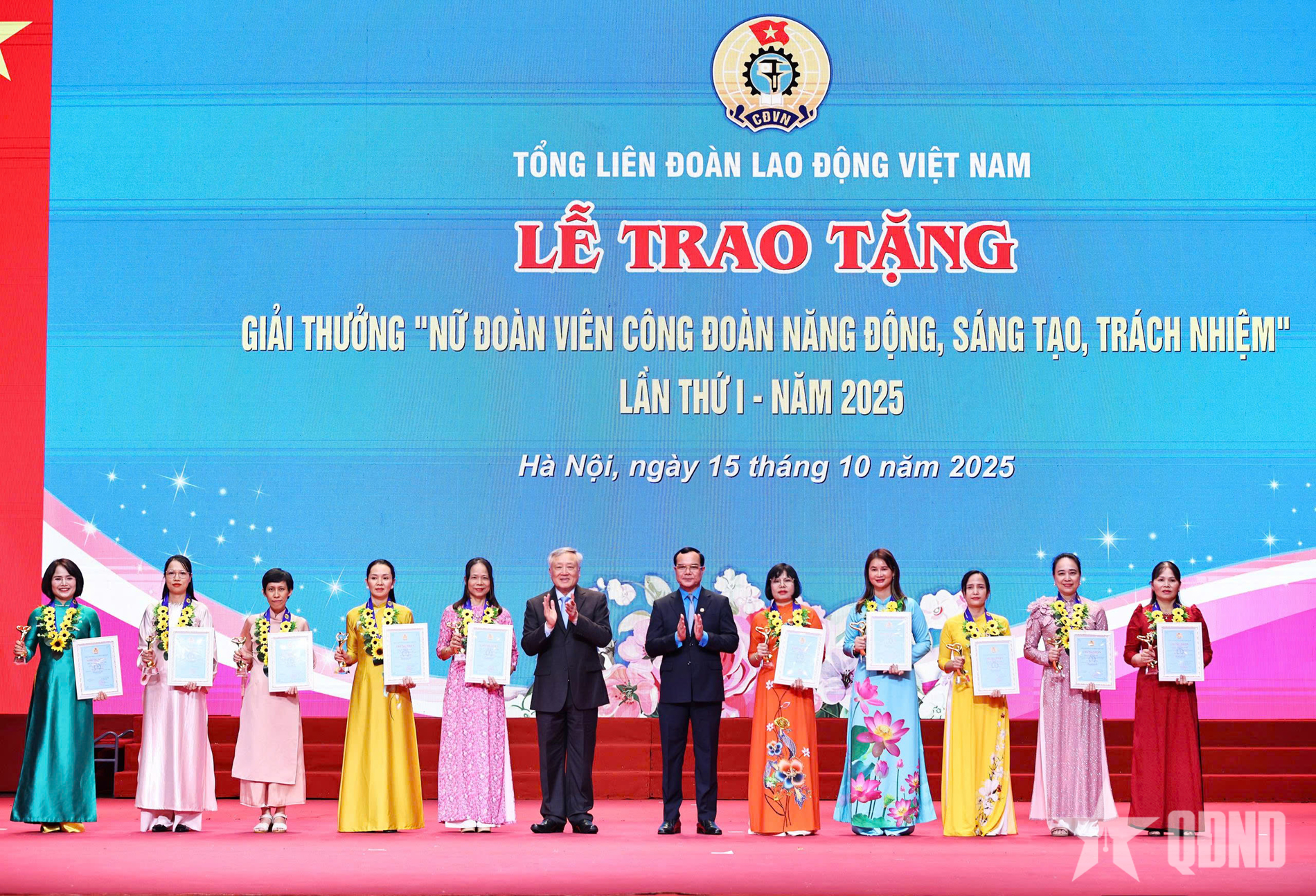Tôn vinh những đóng góp to lớn của nữ đoàn viên công đoàn, người lao động “Năng động, sáng tạo, trách nhiệm”