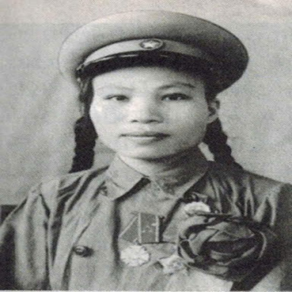 Nữ du kích Nguyễn Thị Chiên-Vang dội Cầu Nghìn