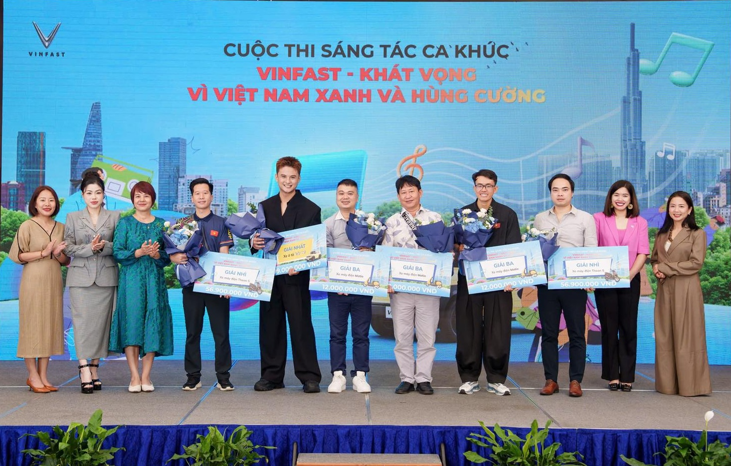 VinFast trao giải cuộc thi sáng tác ca khúc “VinFast - khát vọng vì Việt Nam Xanh và Hùng cường”