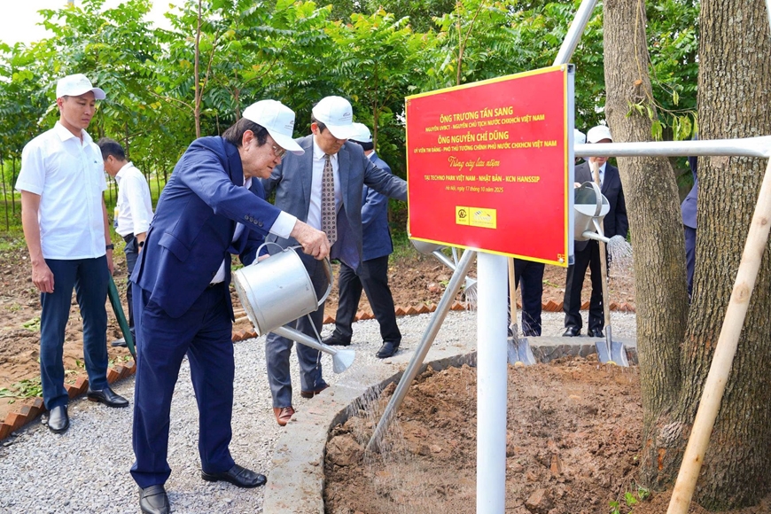 Thúc đẩy doanh nghiệp Việt Nam tham gia vào chuỗi sản xuất quốc tế