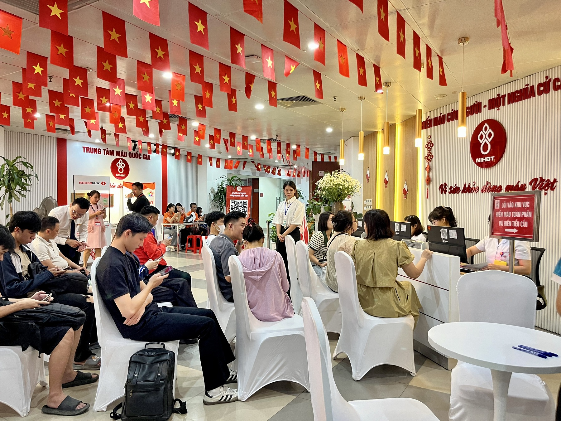 Khởi động ngày hội hiến máu “Tuổi trẻ Tháng 10”