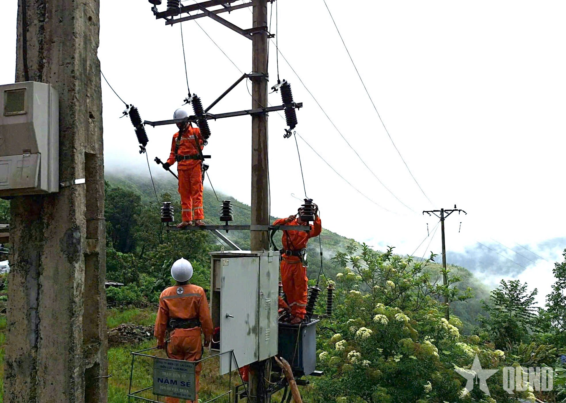 Hành trình thắp sáng bản làng biên giới Lai Châu