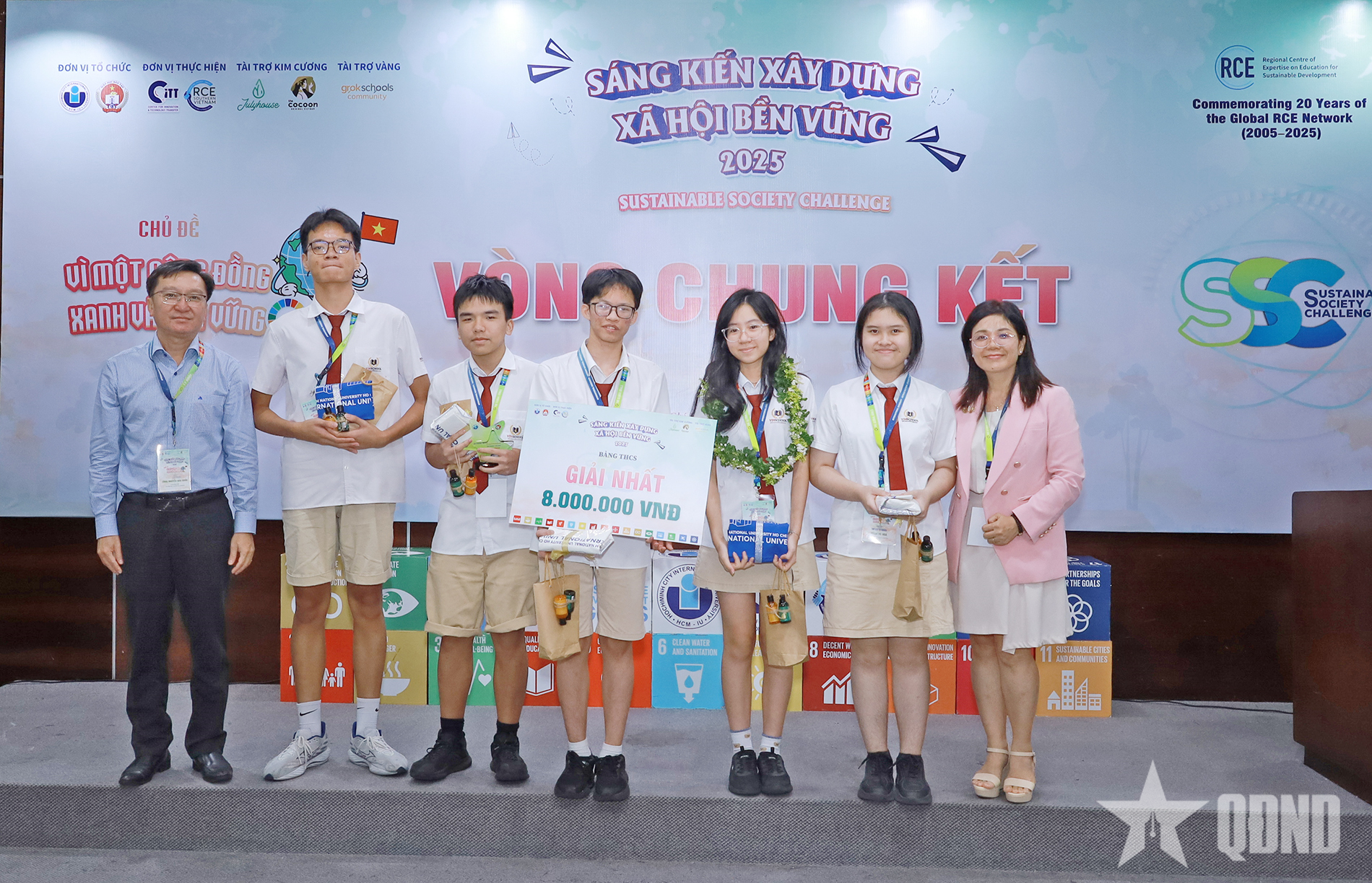 Trao 2 giải nhất cuộc thi “Sáng kiến xây dựng xã hội bền vững” dành cho học sinh