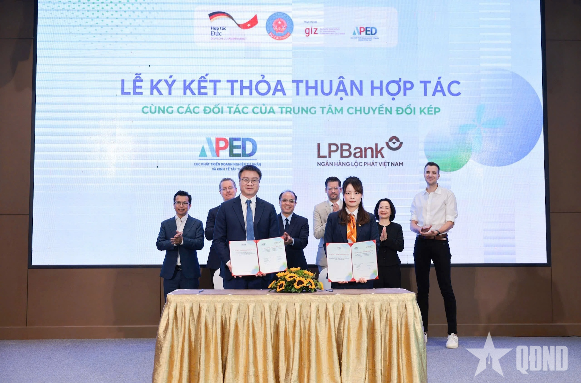 Hợp tác thúc đẩy chuyển đổi số - xanh trong doanh nghiệp