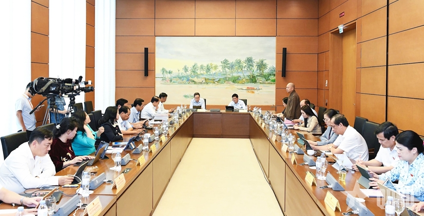 Chủ tịch Quốc hội Trần Thanh Mẫn: Tiếp tục đổi mới tư duy xây dựng pháp luật